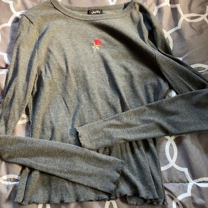 Long sleeve cropped rose shirt